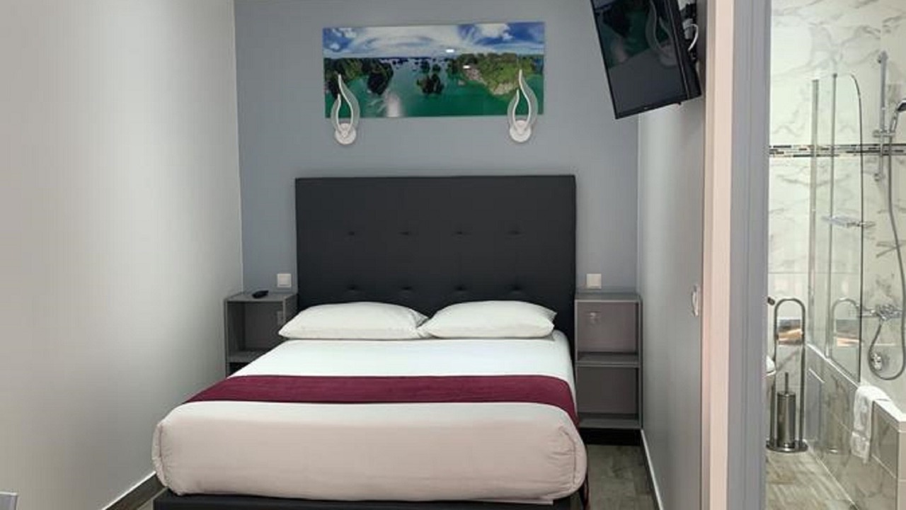 Photo of Bedroom in Villejuif