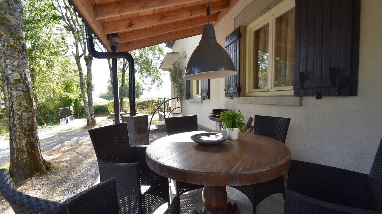 Photo of Patio Balcony in Saint-Honore-les-Bains