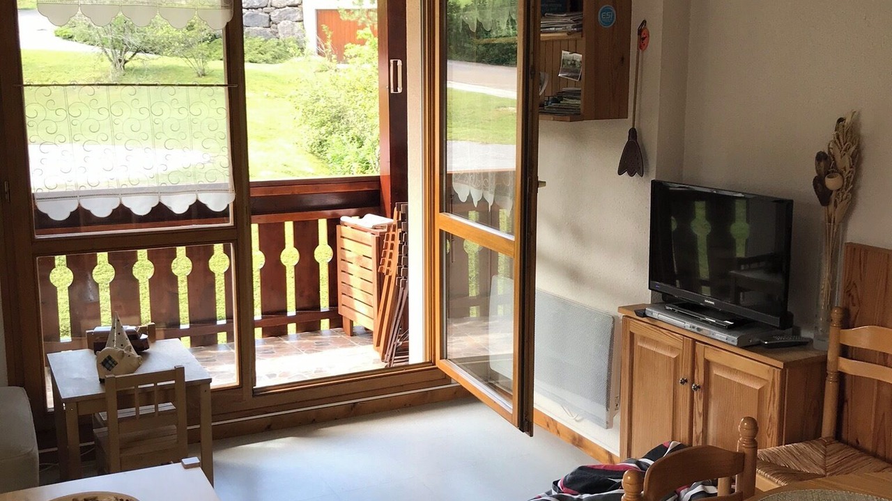 Photo of Livingroom in Les Hopitaux-Neufs