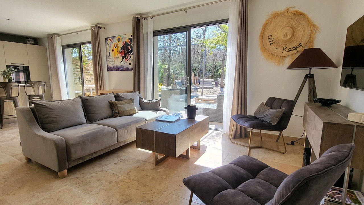 Photo of Livingroom in La Roque-sur-Pernes
