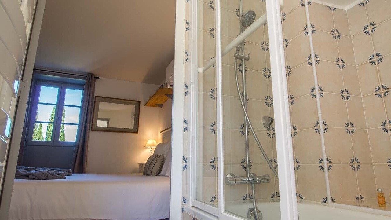 Photo of Bathroom in Colonzelle