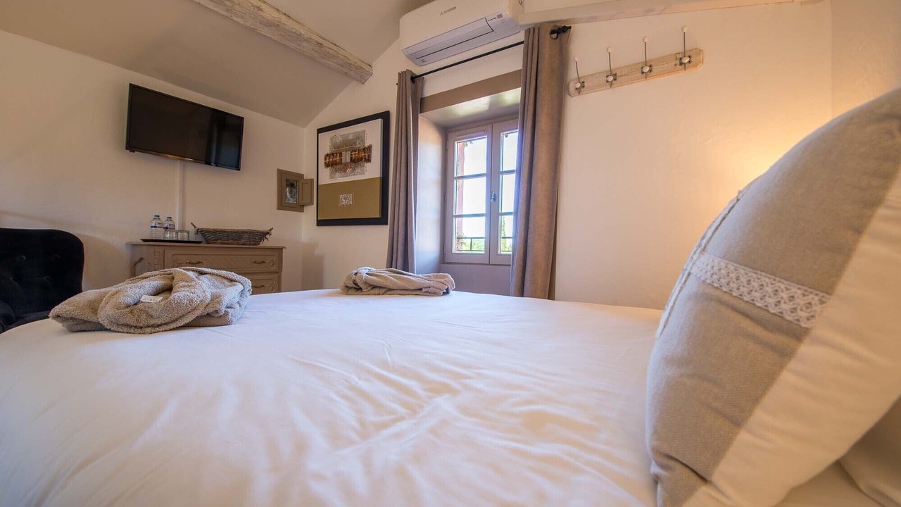 Photo of Bedroom in Colonzelle