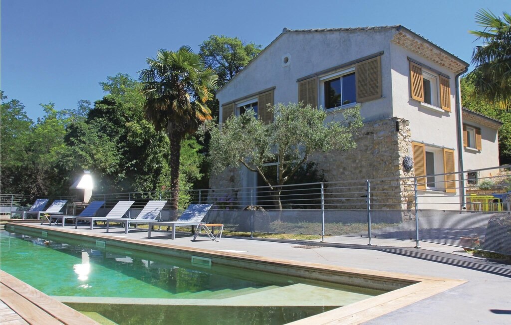 Photo of Outdoor in Malataverne