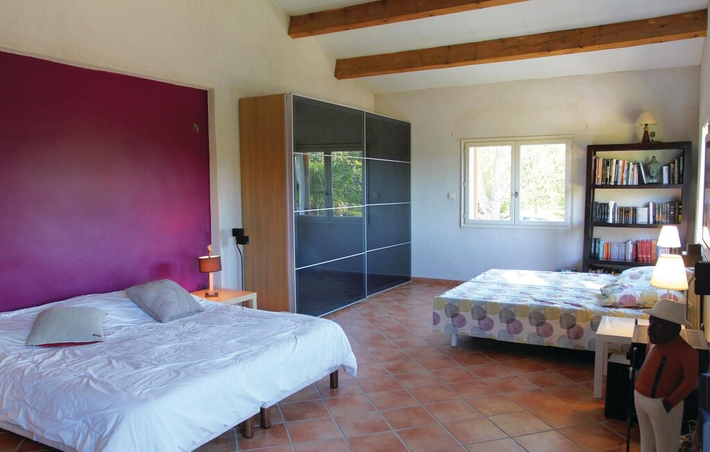 Photo of Bedroom in Malataverne