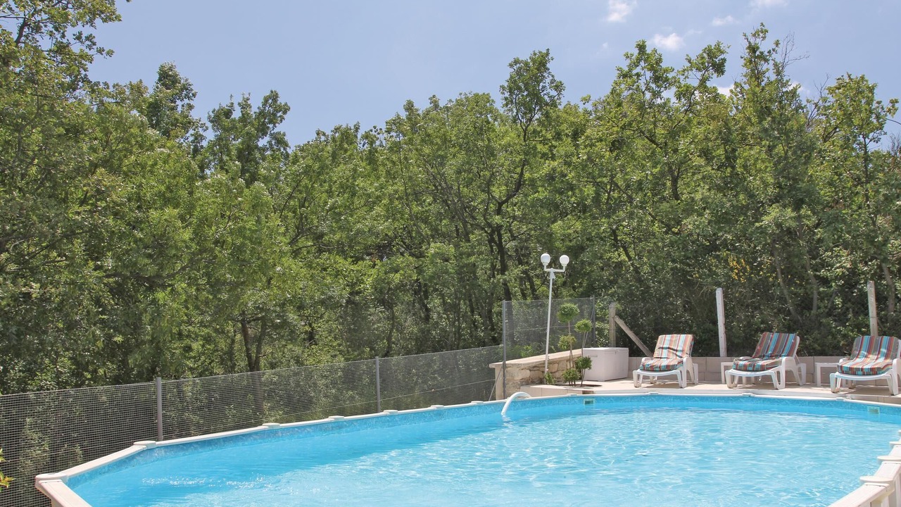 Photo of Outdoor in Puy-Saint-Martin