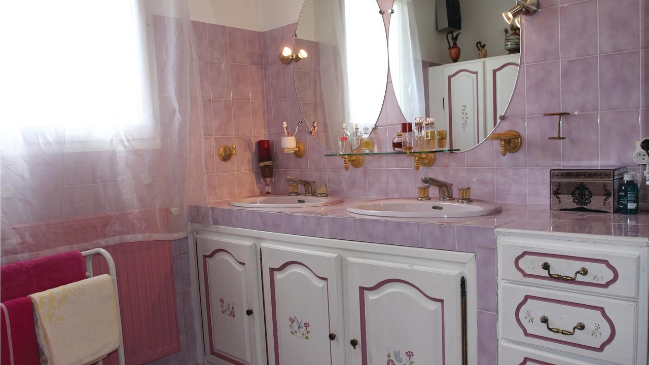 Photo of Bathroom in Puy-Saint-Martin