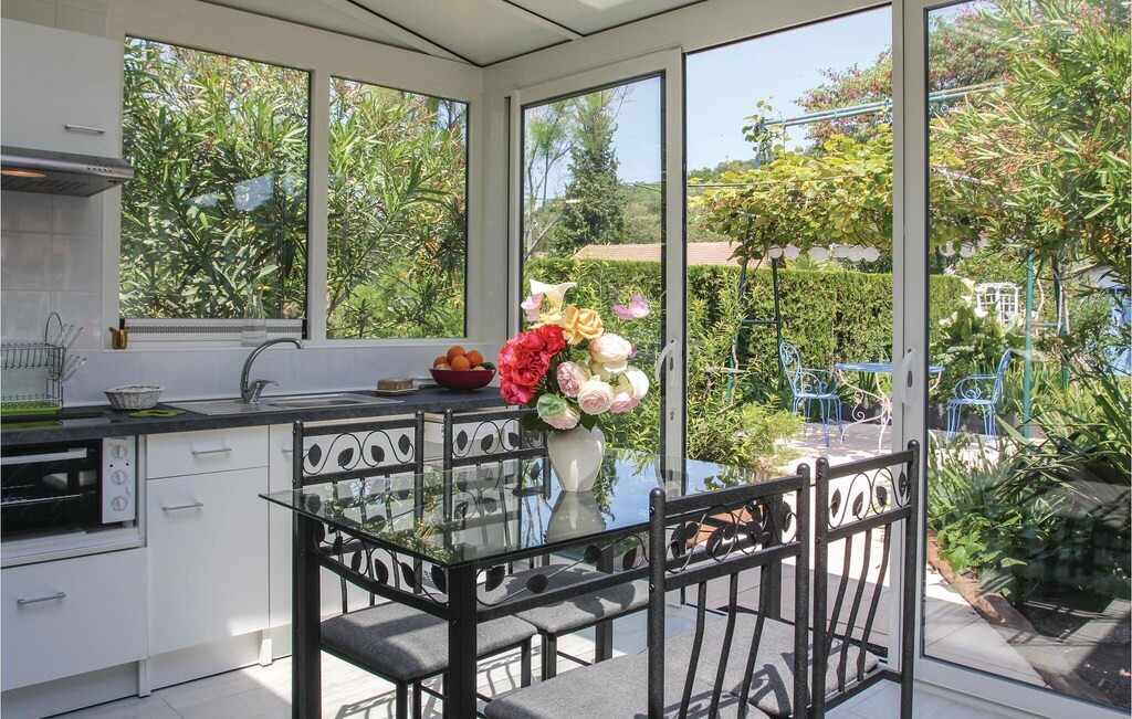 Photo of Patio Balcony in Donzere