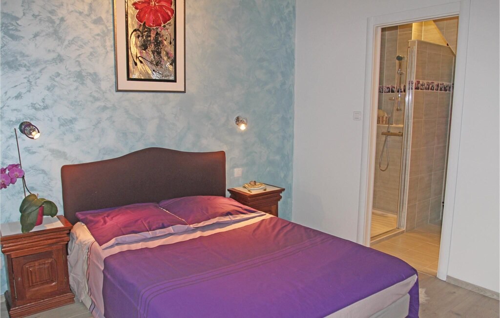 Photo of Bedroom in Donzere