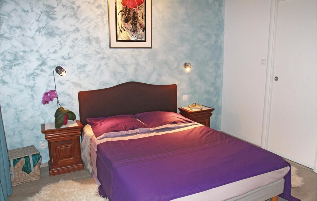 Photo of Bedroom in Donzere