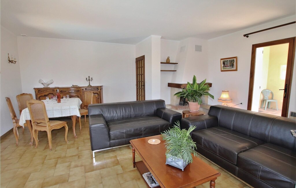 Photo of Livingroom in Tulette