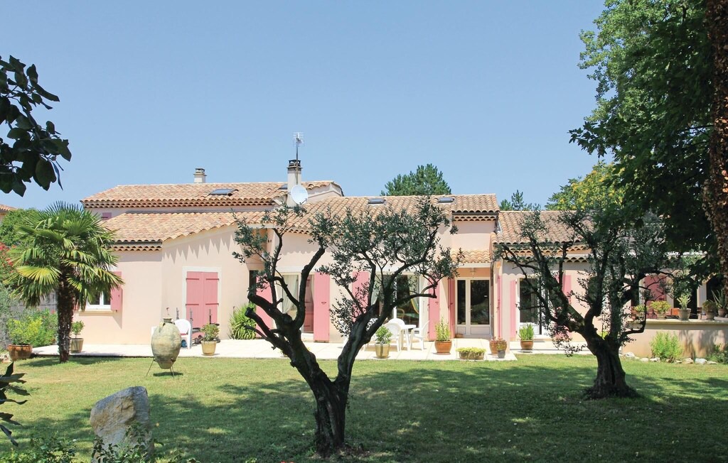 Photo of Others in Montelimar