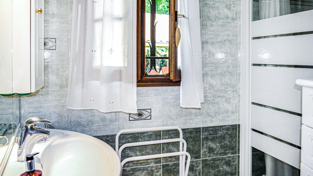 Photo of Bathroom in Le Change