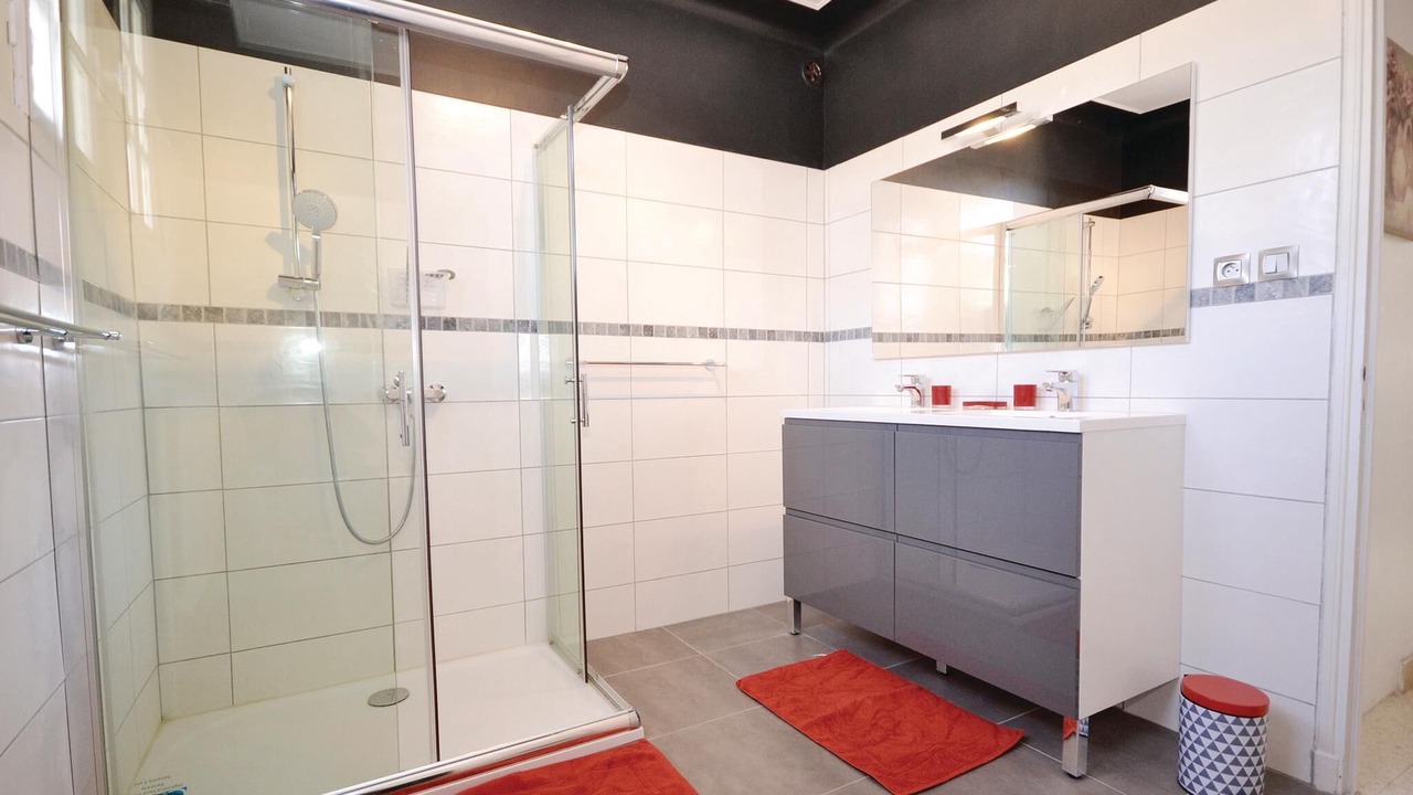 Photo of Bathroom in Tulette