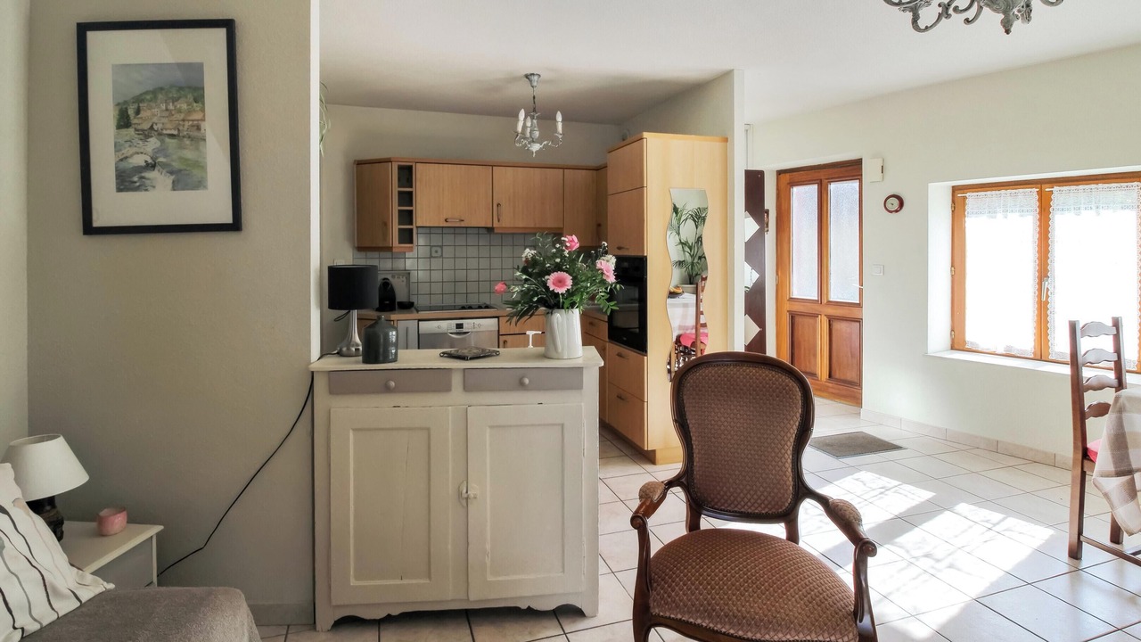 Photo of Livingroom in Ornans