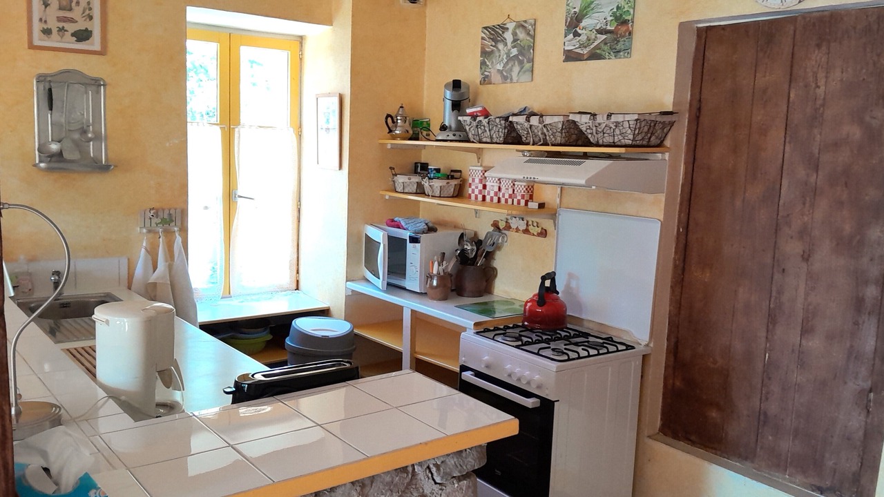 Photo of Kitchen in Quarre-les-Tombes
