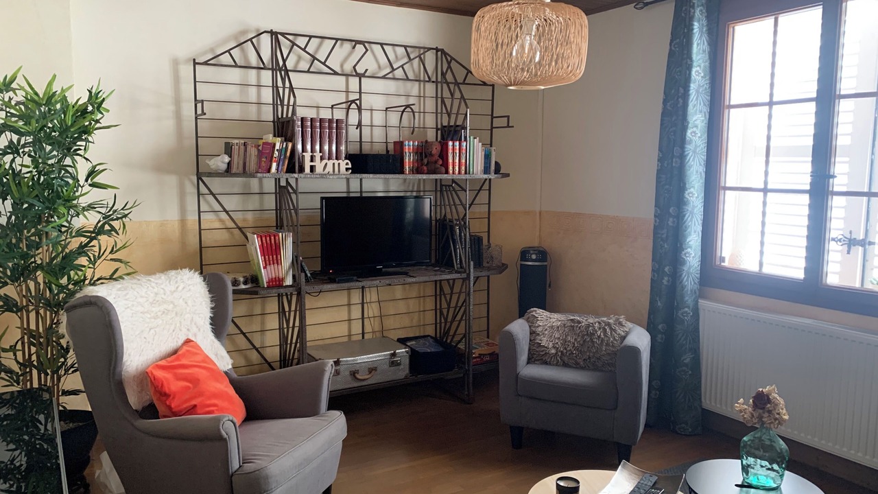 Photo of Livingroom in Magny-les-Aubigny