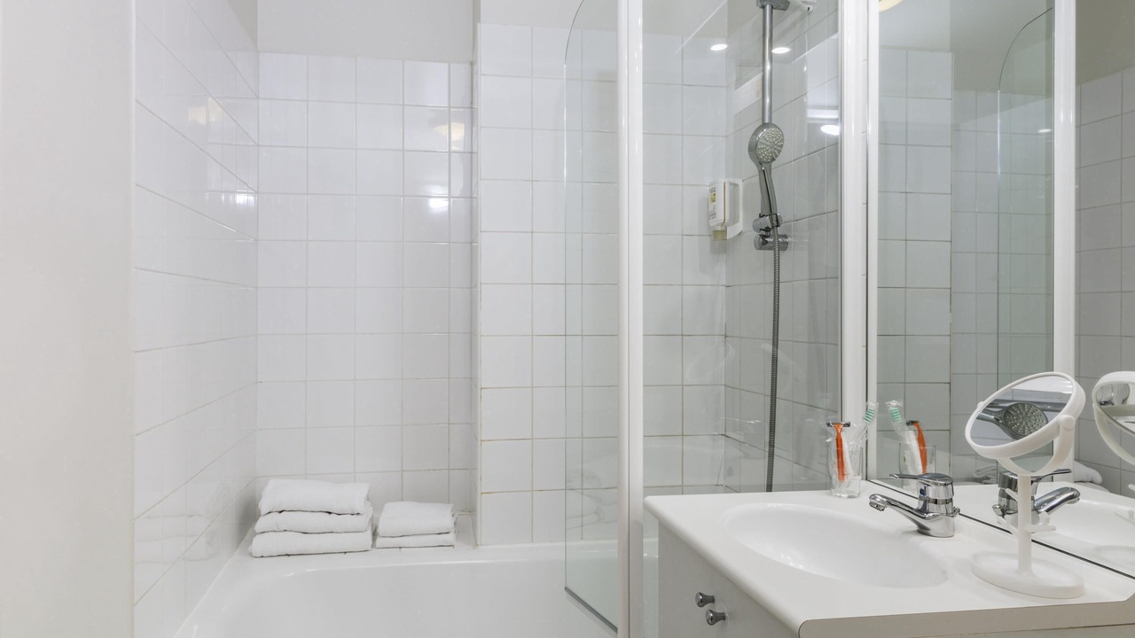 Photo of Bedroom in Clamart