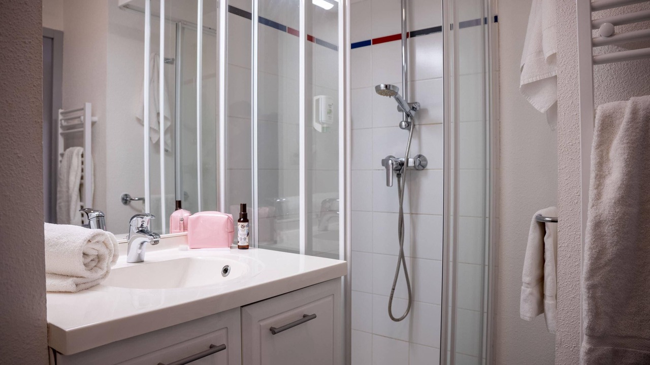 Photo of Bathroom in Up 1.5 Saint-Ferreol