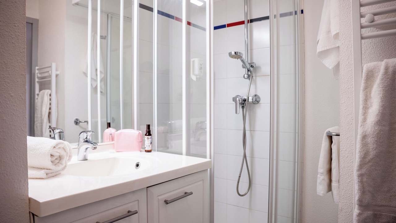 Photo of Bathroom in Up 1.5 Saint-Ferreol