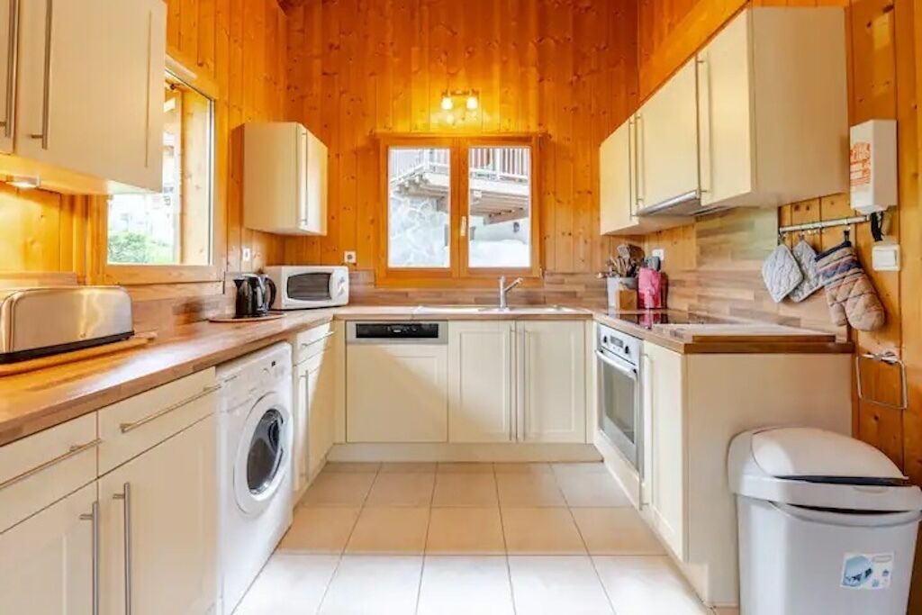 Photo of Kitchen in Saint-Jean-dʼAulps