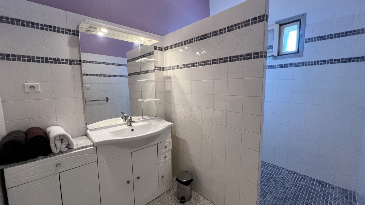 Photo of Bathroom in Carpentras