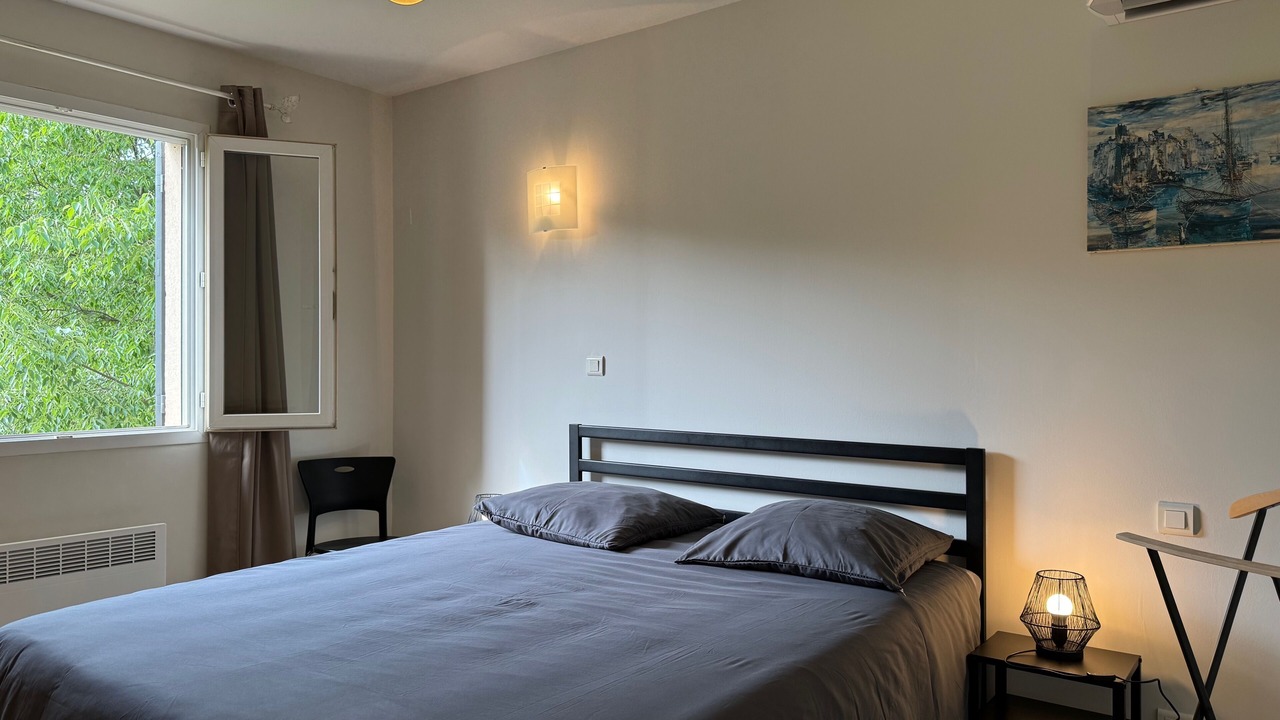 Photo of Bedroom in Aubignan