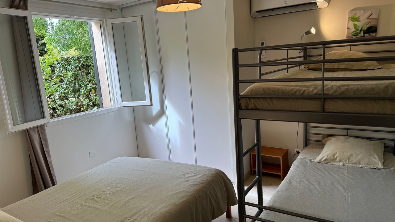Photo of Bedroom in Aubignan
