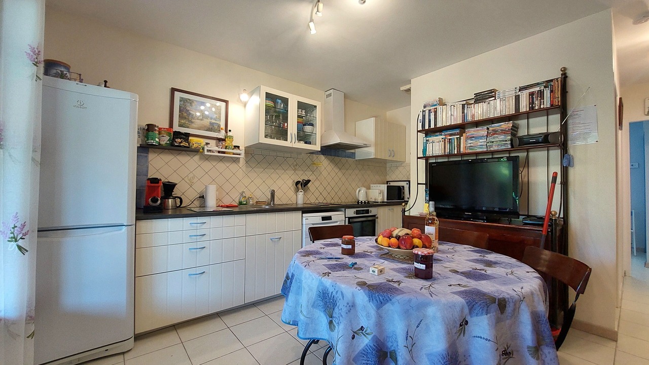 Photo of Kitchen in Mazan