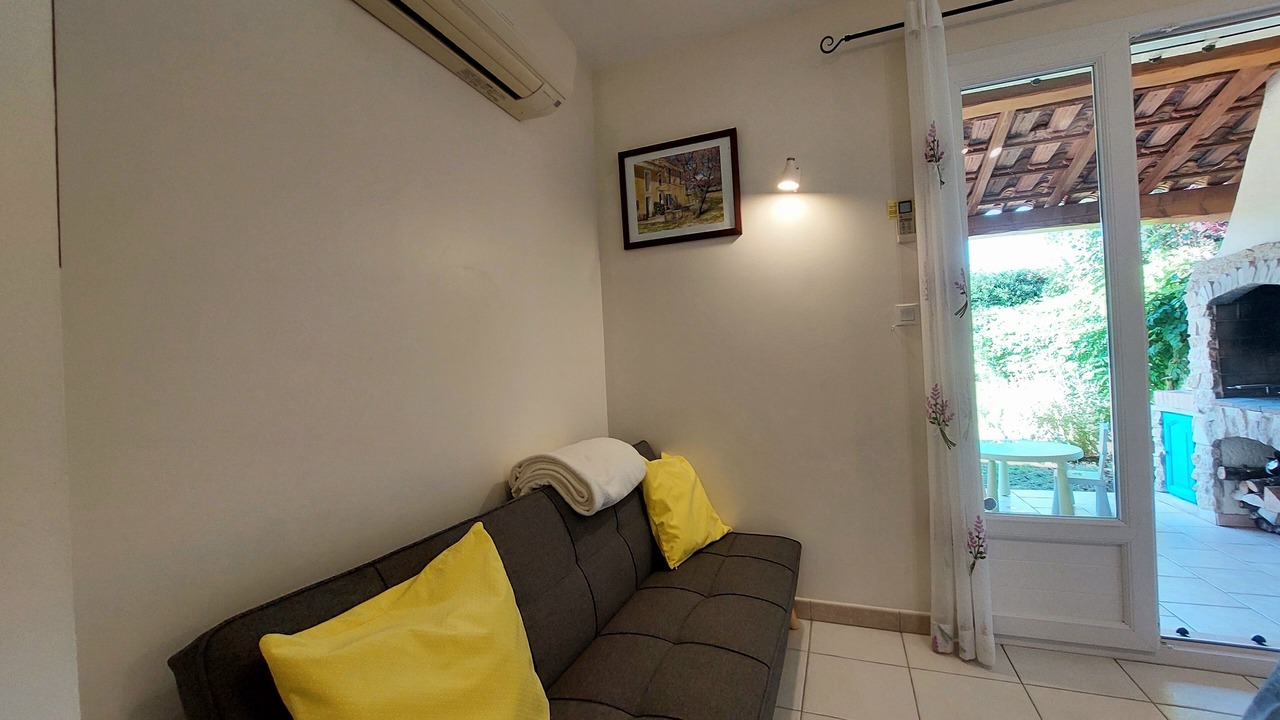Photo of Livingroom in Mazan