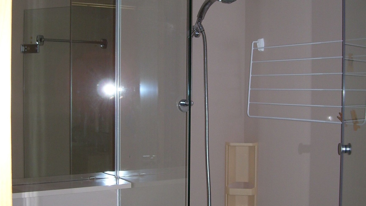 Photo of Bathroom in Premanon