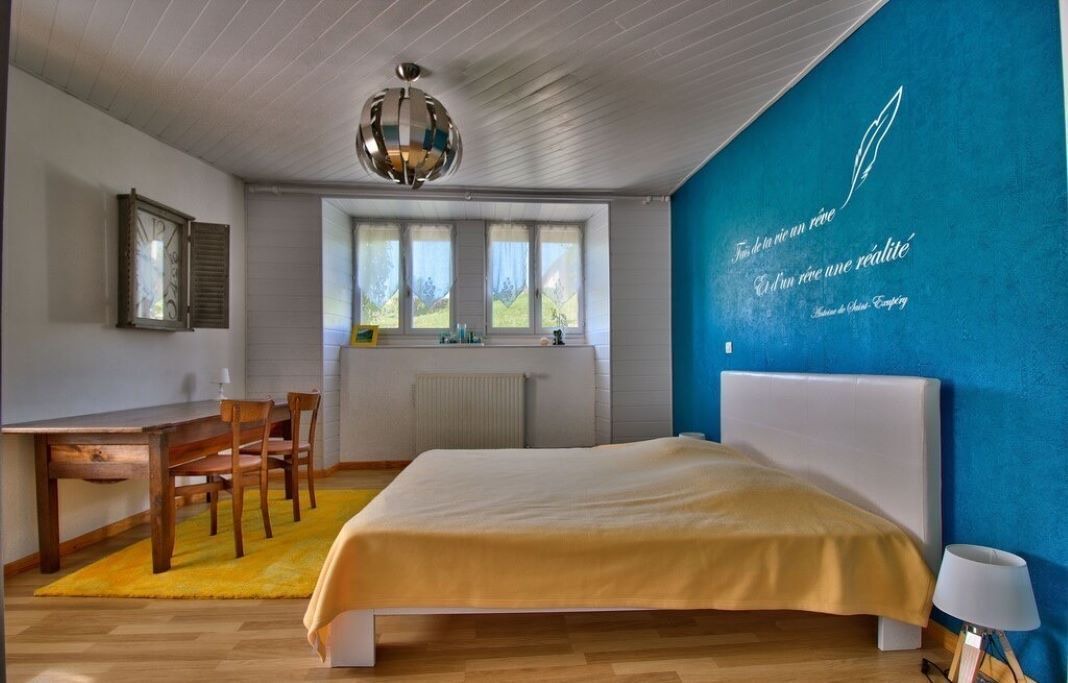 Photo of Bedroom in Molain