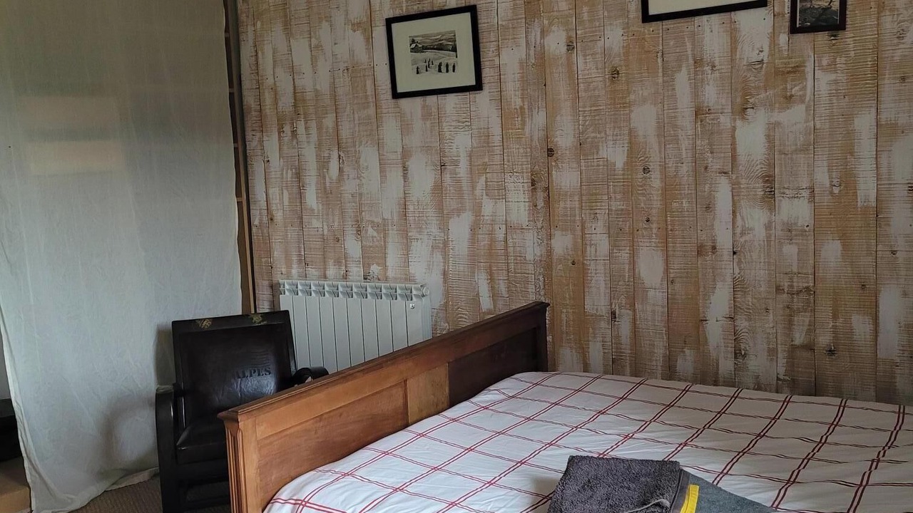 Photo of Bedroom in Vesseaux