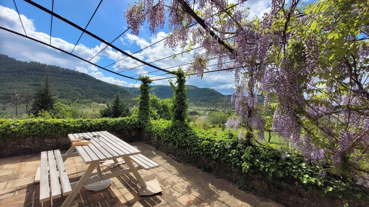 Photo of Outdoor in Vesseaux
