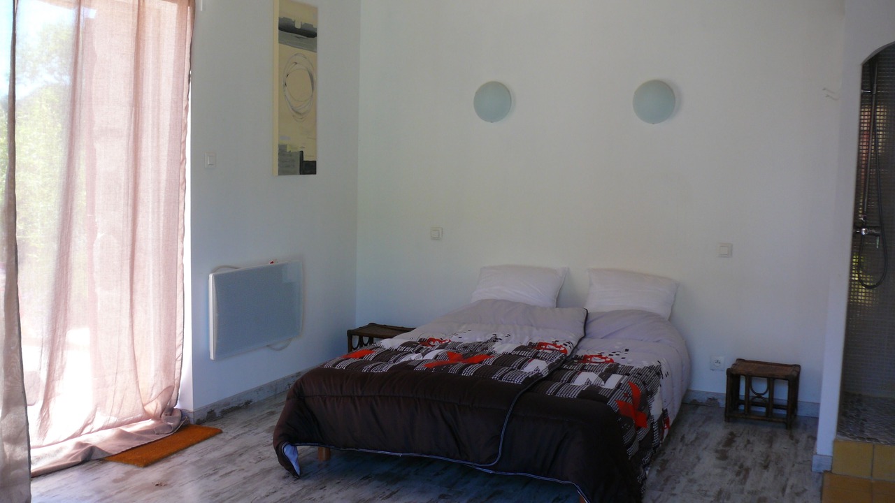 Photo of Bedroom in Vesseaux