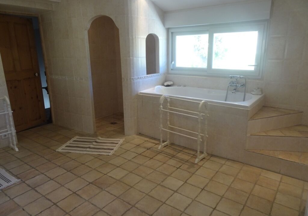Photo of Bathroom in Puymeras