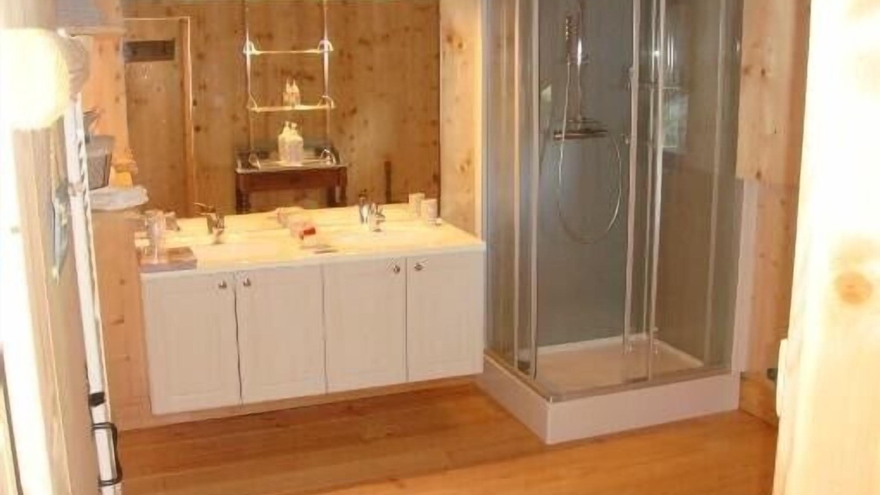 Photo of Bathroom in La Longeville