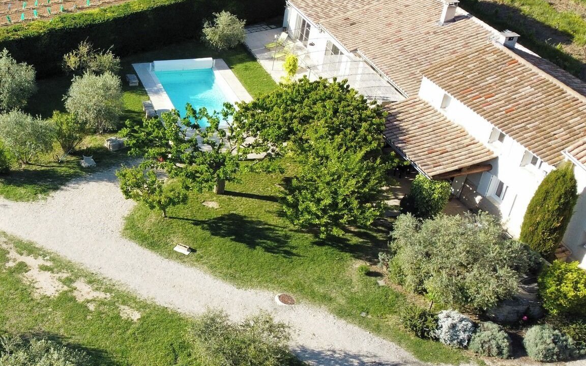 Photo of Outdoor in Saint-Pierre-de-Vassols