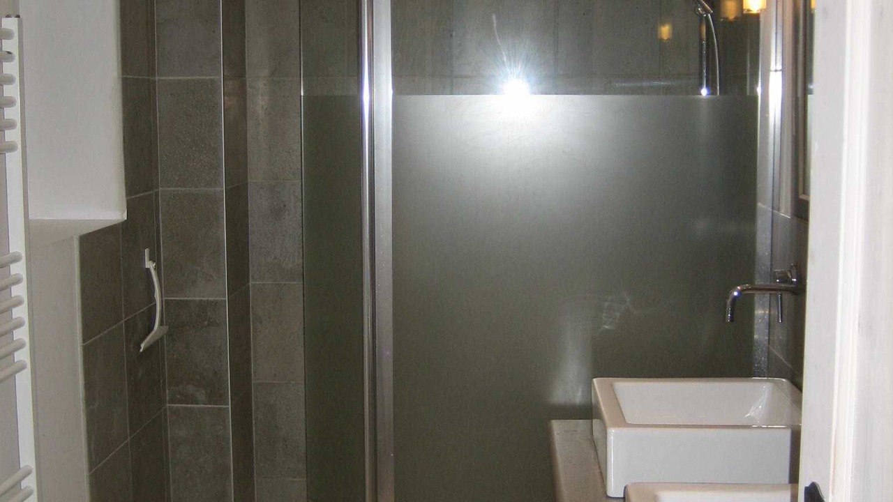 Photo of Bathroom in Thenon