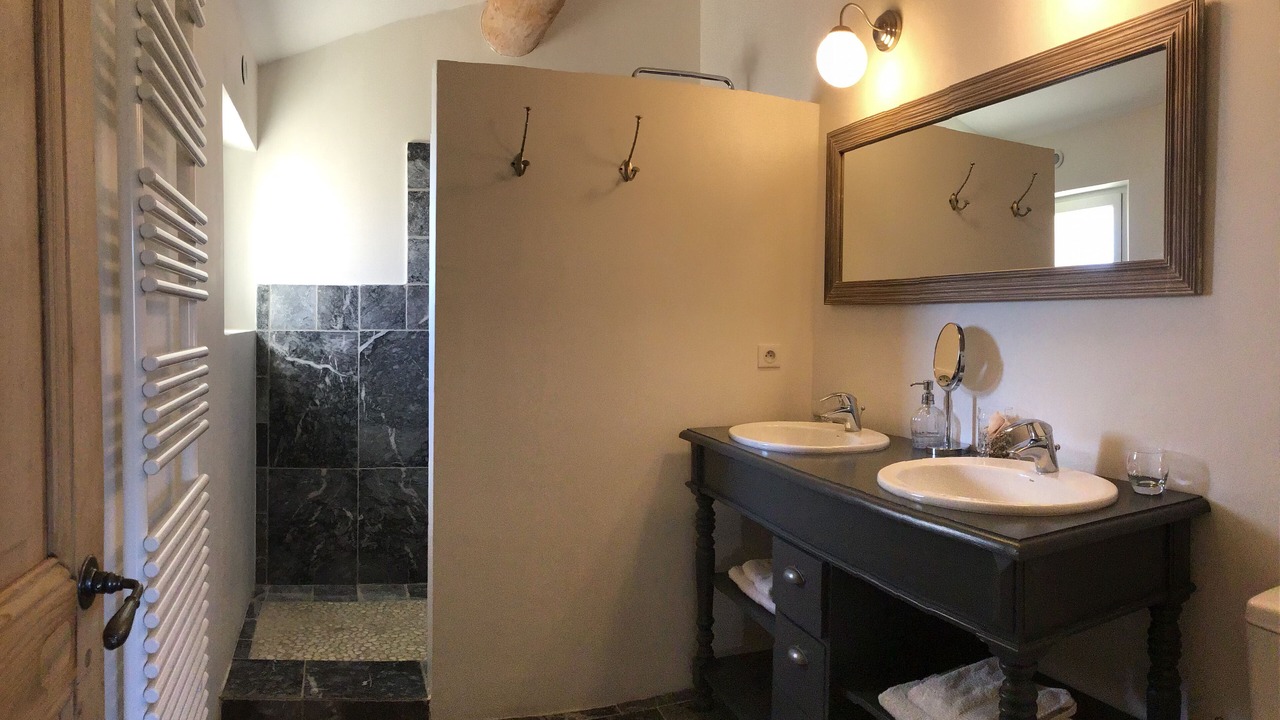 Photo of Bathroom in Vaison-la-Romaine