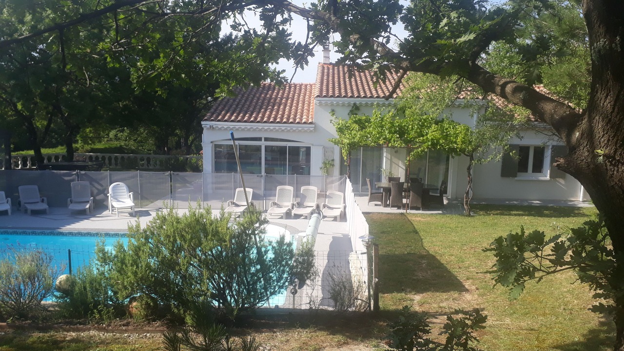 Photo of Outdoor in Allan