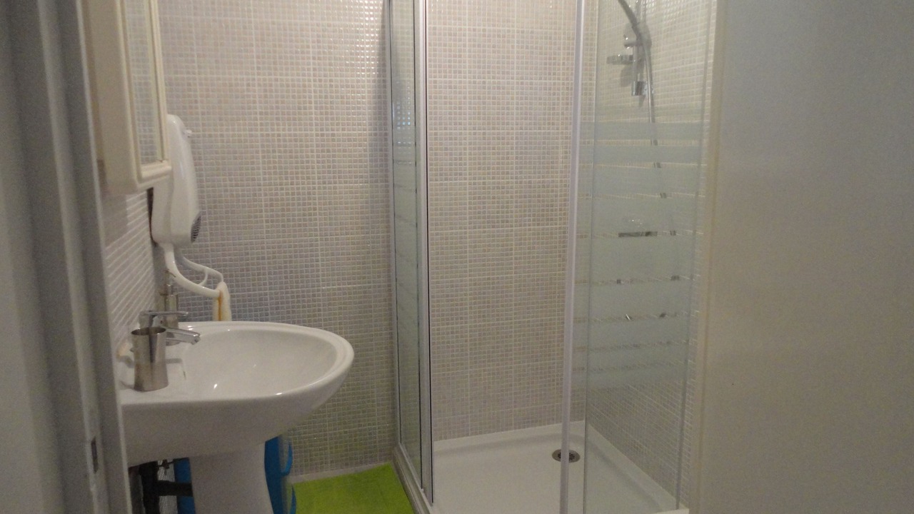 Photo of Bathroom in Plumont