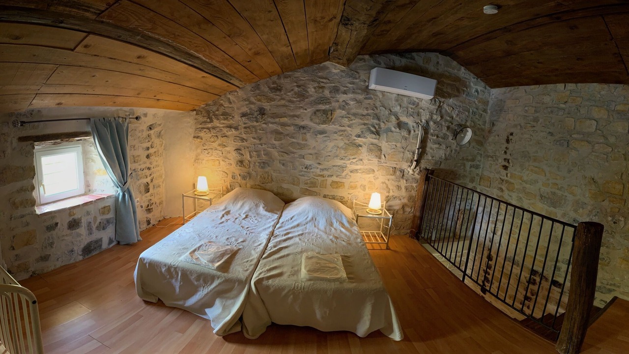 Photo of Bedroom in Saint-Alban-sous-Sampzon