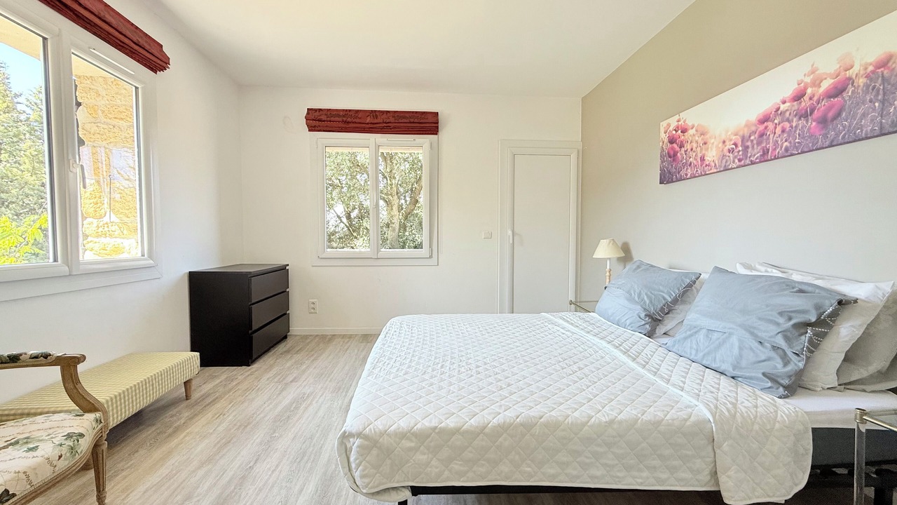 Photo of Bedroom in Suze-la-Rousse