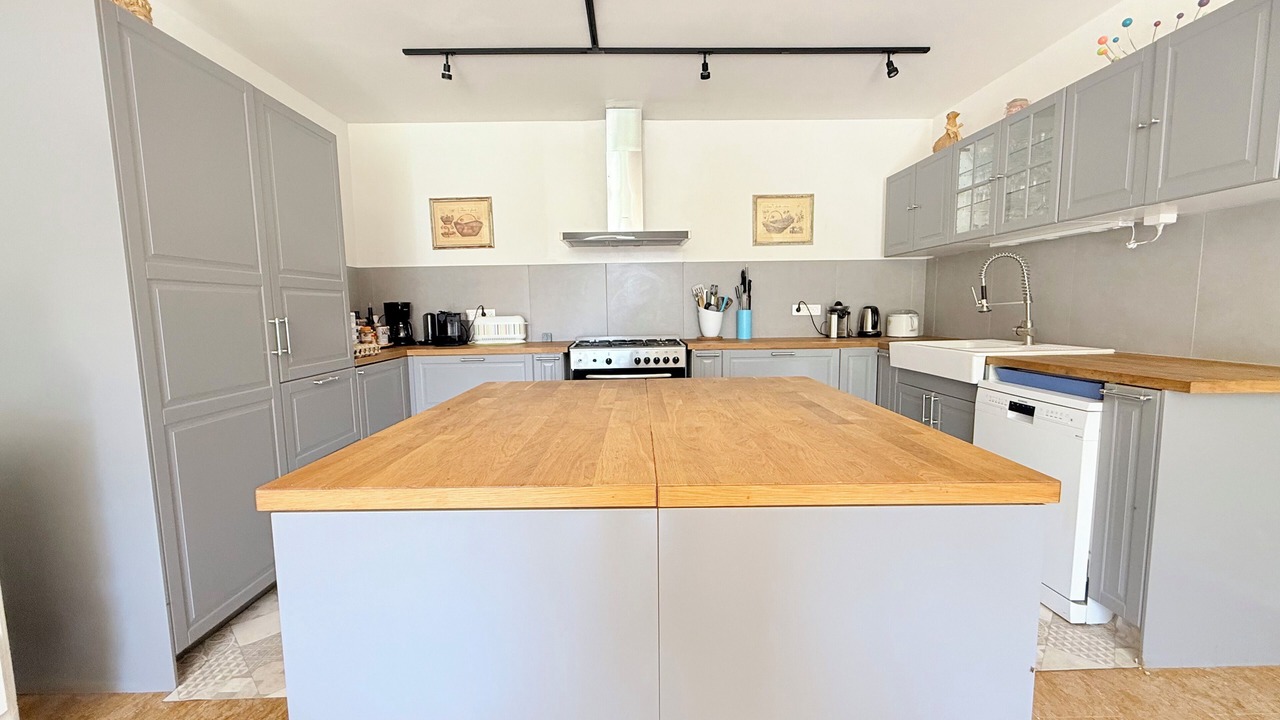 Photo of Kitchen in Suze-la-Rousse