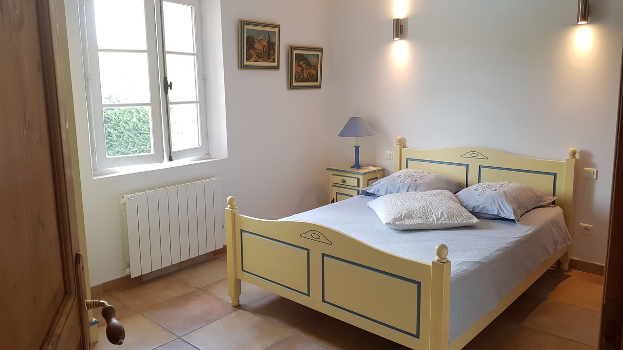 Photo of Bedroom in La Roque-sur-Pernes