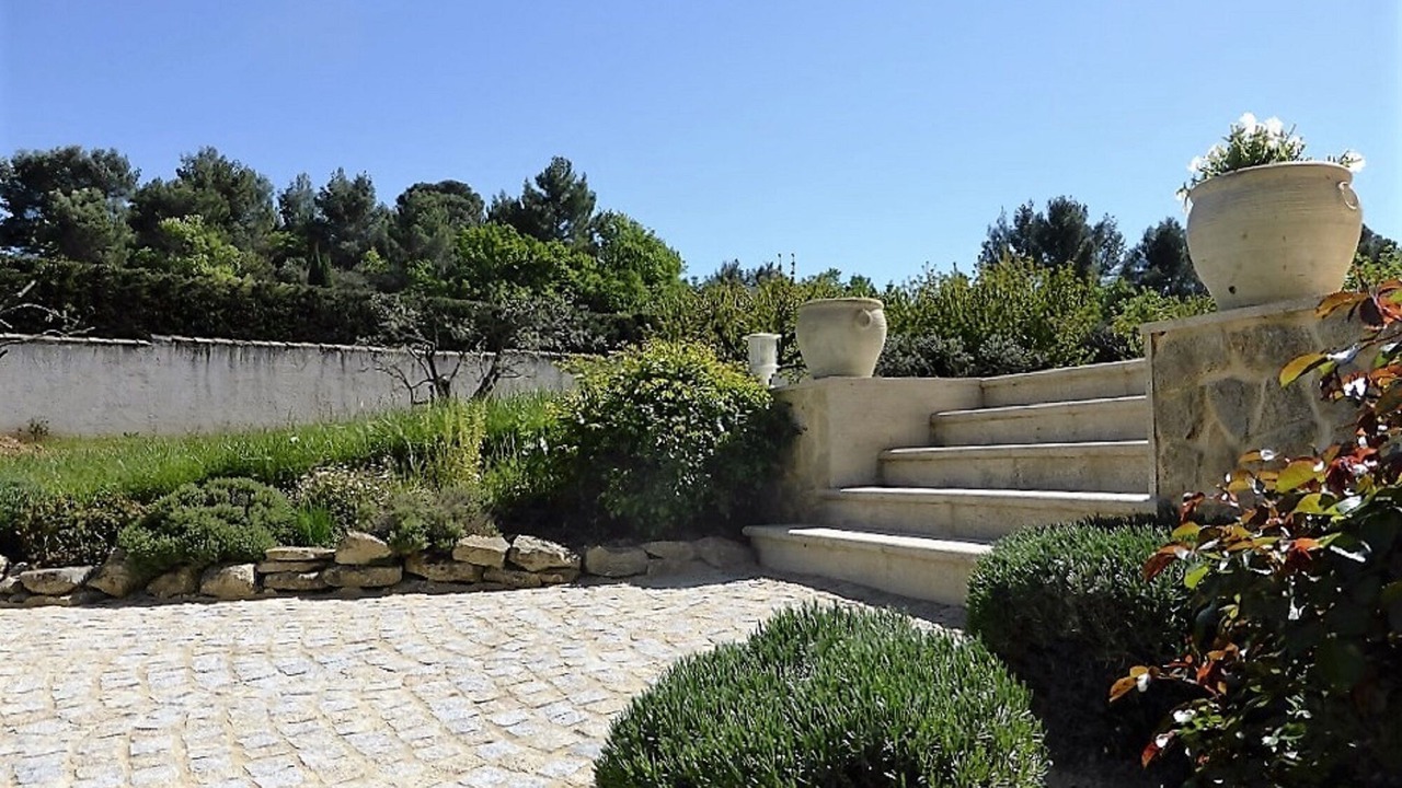 Photo of Outdoor in La Roque-sur-Pernes