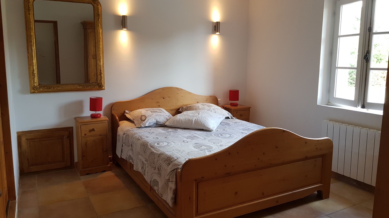 Photo of Bedroom in La Roque-sur-Pernes
