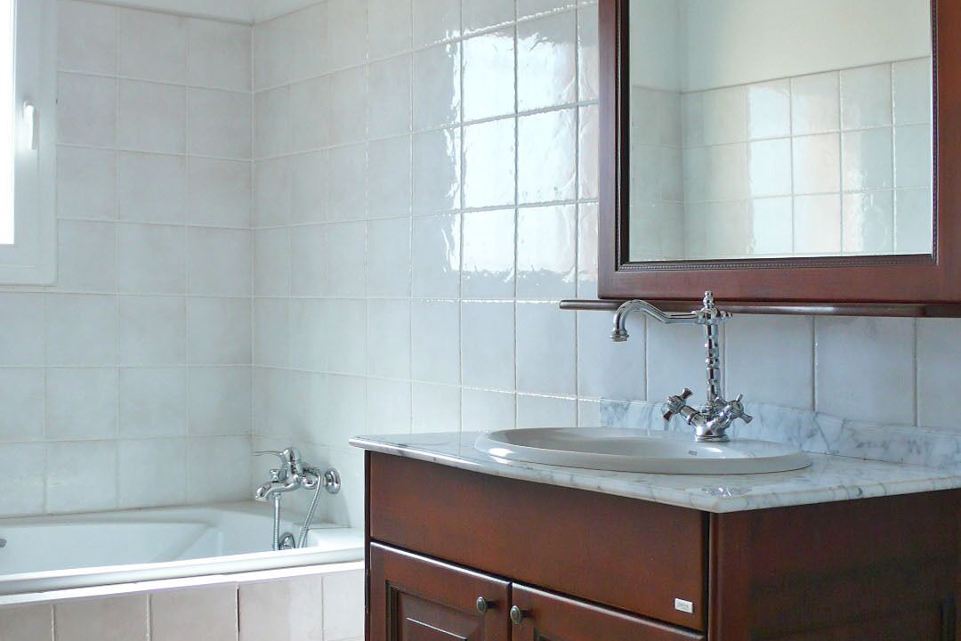 Photo of Bathroom in La Roque-sur-Pernes