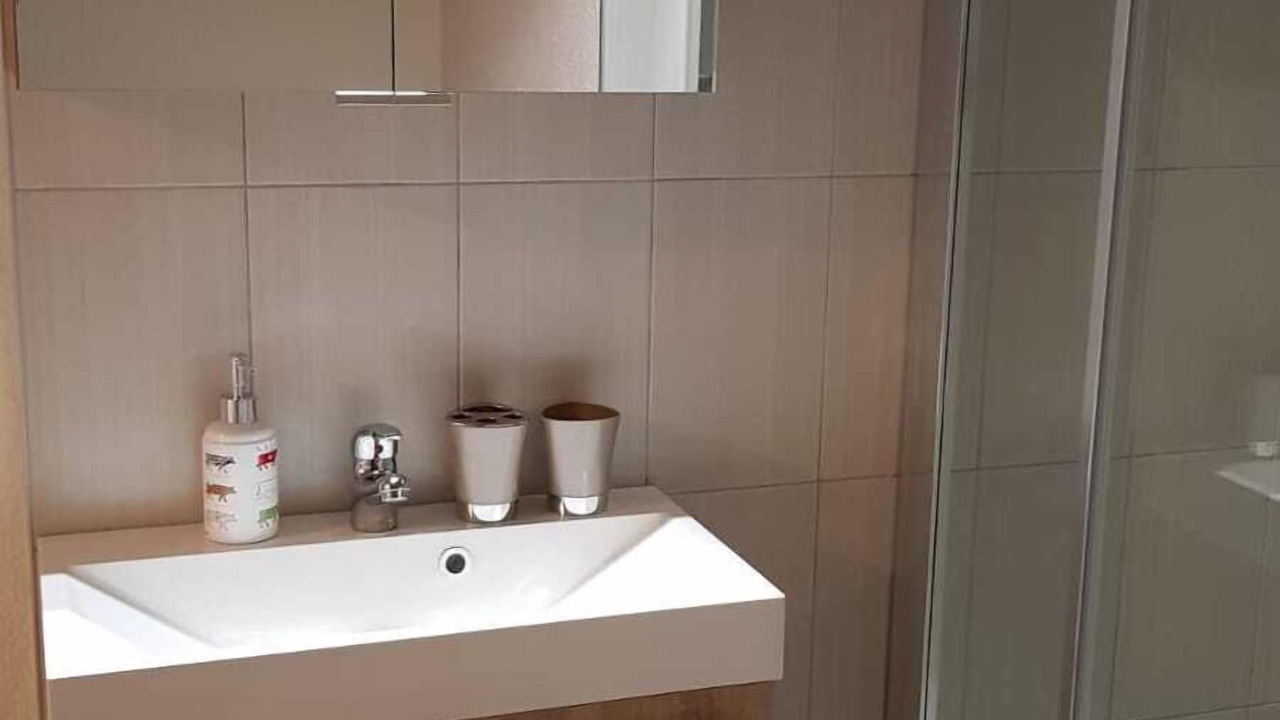 Photo of Bathroom in Premanon