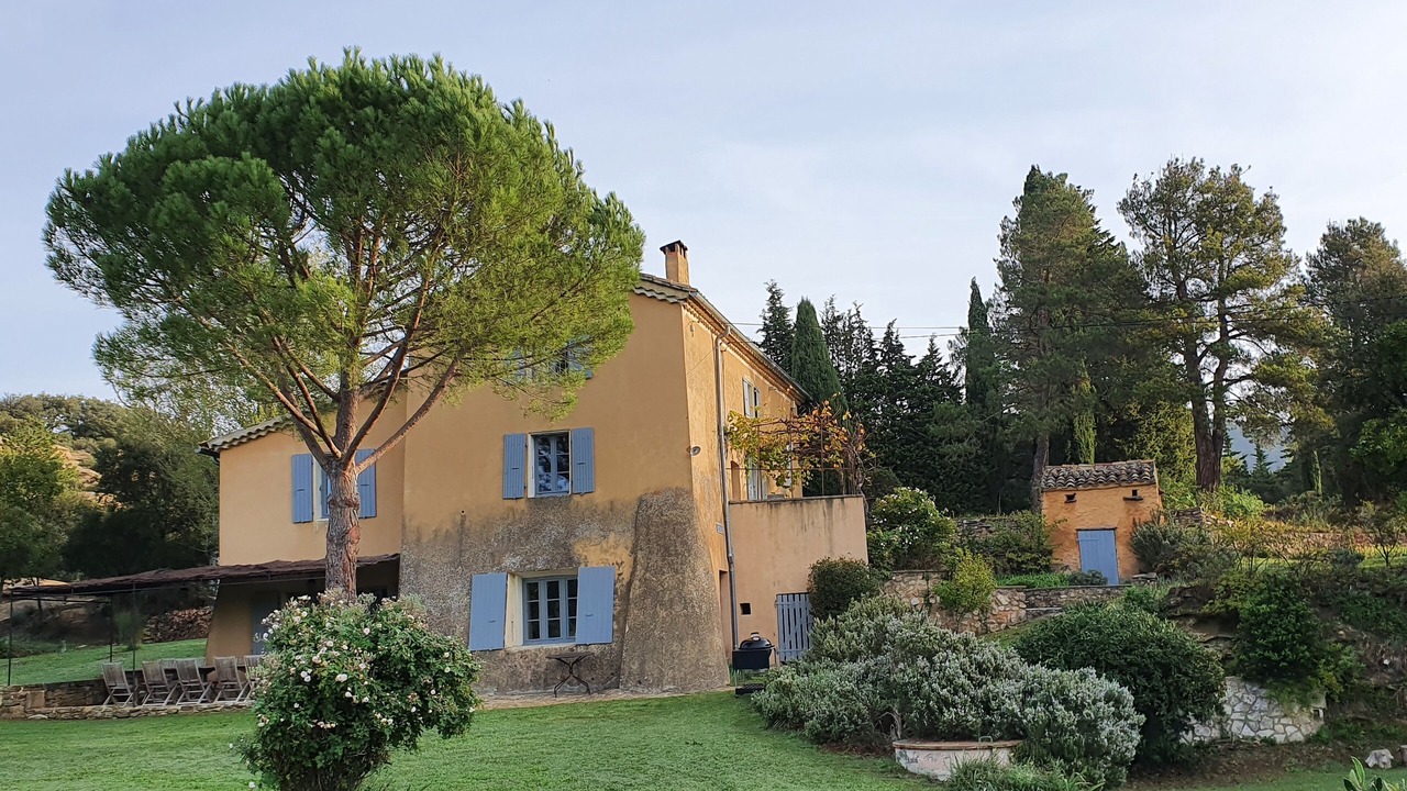 Photo of Outdoor in Rousset-les-Vignes